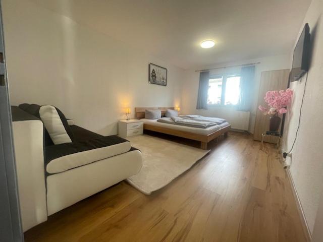 Ferienwohnung Dinh Ульдинген-Мюльхофен Экстерьер фото